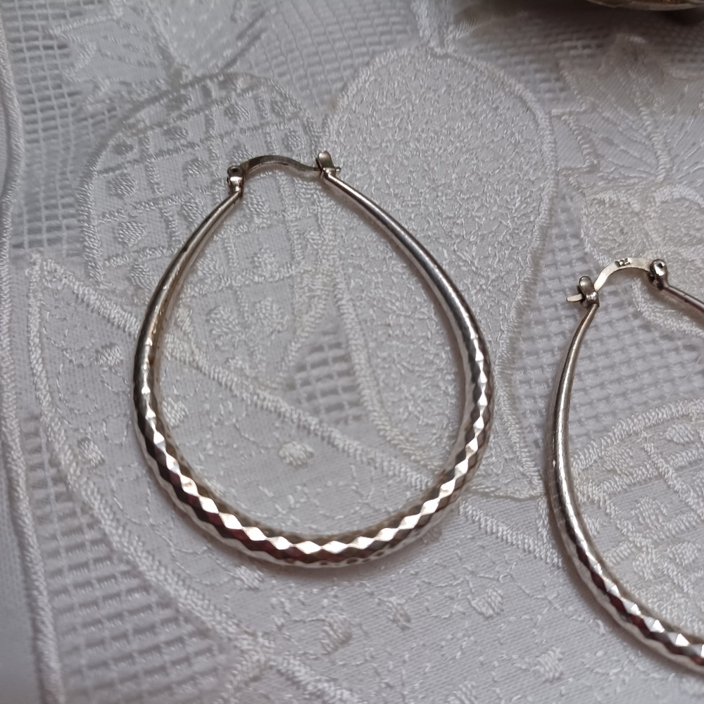Solid 925 Sterling Silver Large Hammered Hoop Sty… - image 2